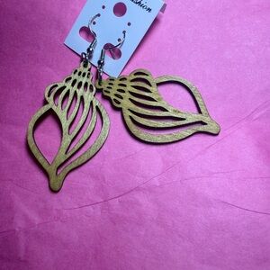Gold Fashion Earrings